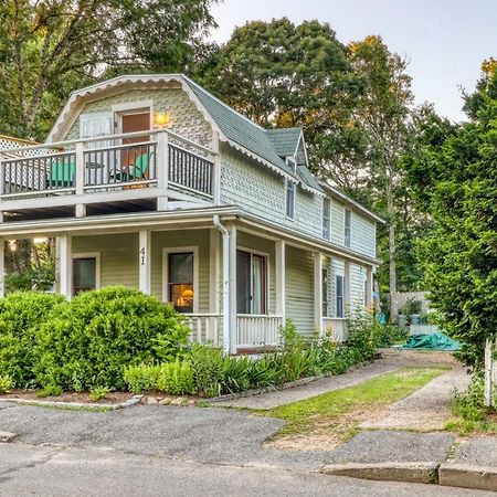 Oak Bluffs Cottage Exterior photo